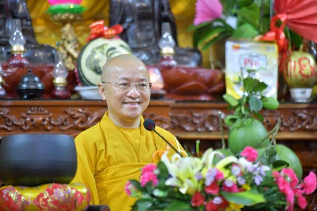 Chùa Giác Ngộ - Quỹ Đạo Phật Ngày Nay mang 1.000 món quà sưởi ấm đêm giao thừa