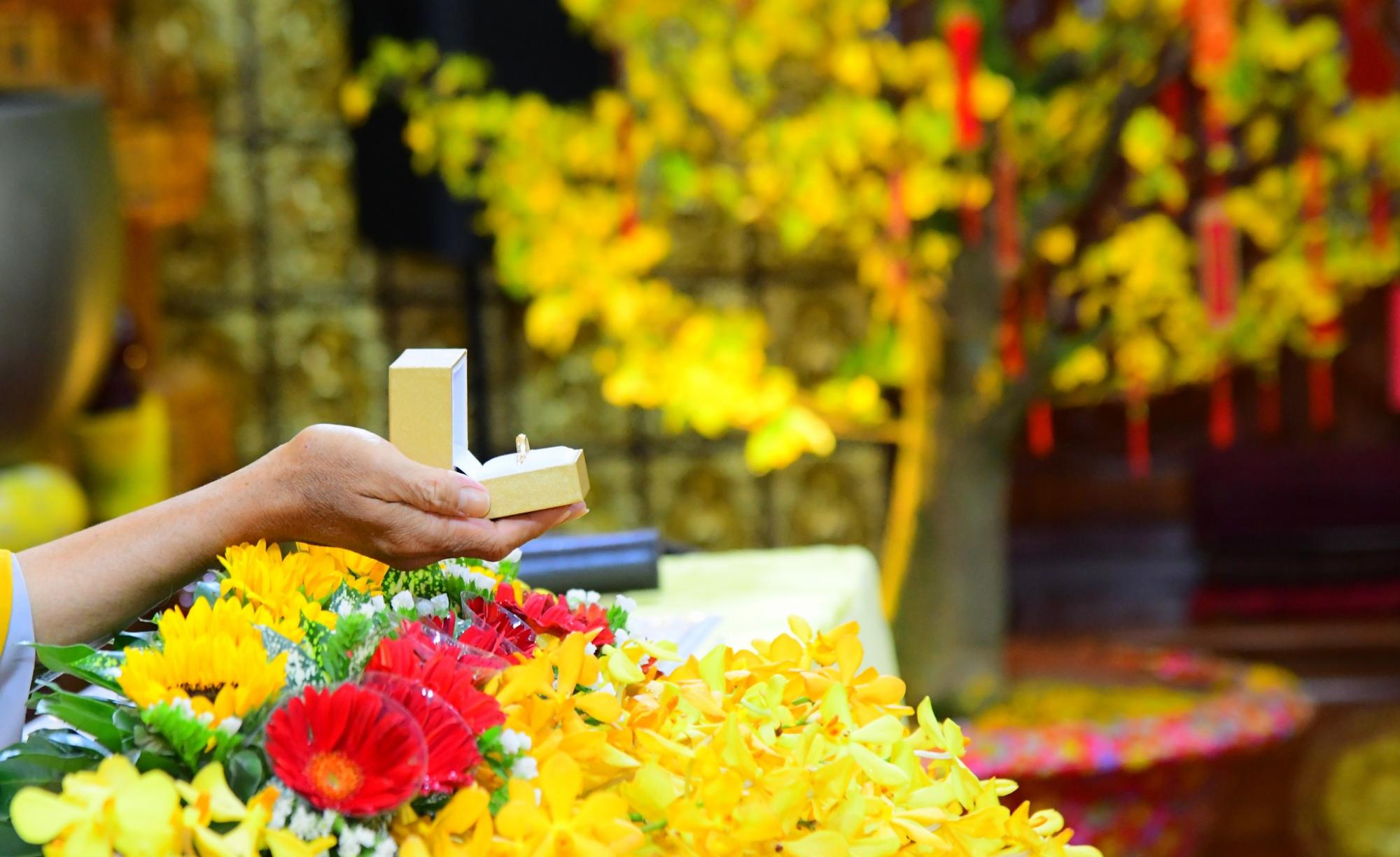 Lễ Hằng thuận tại chùa giác Ngô: Niềm vui lứa đôi trong ngày đầu xuân mới