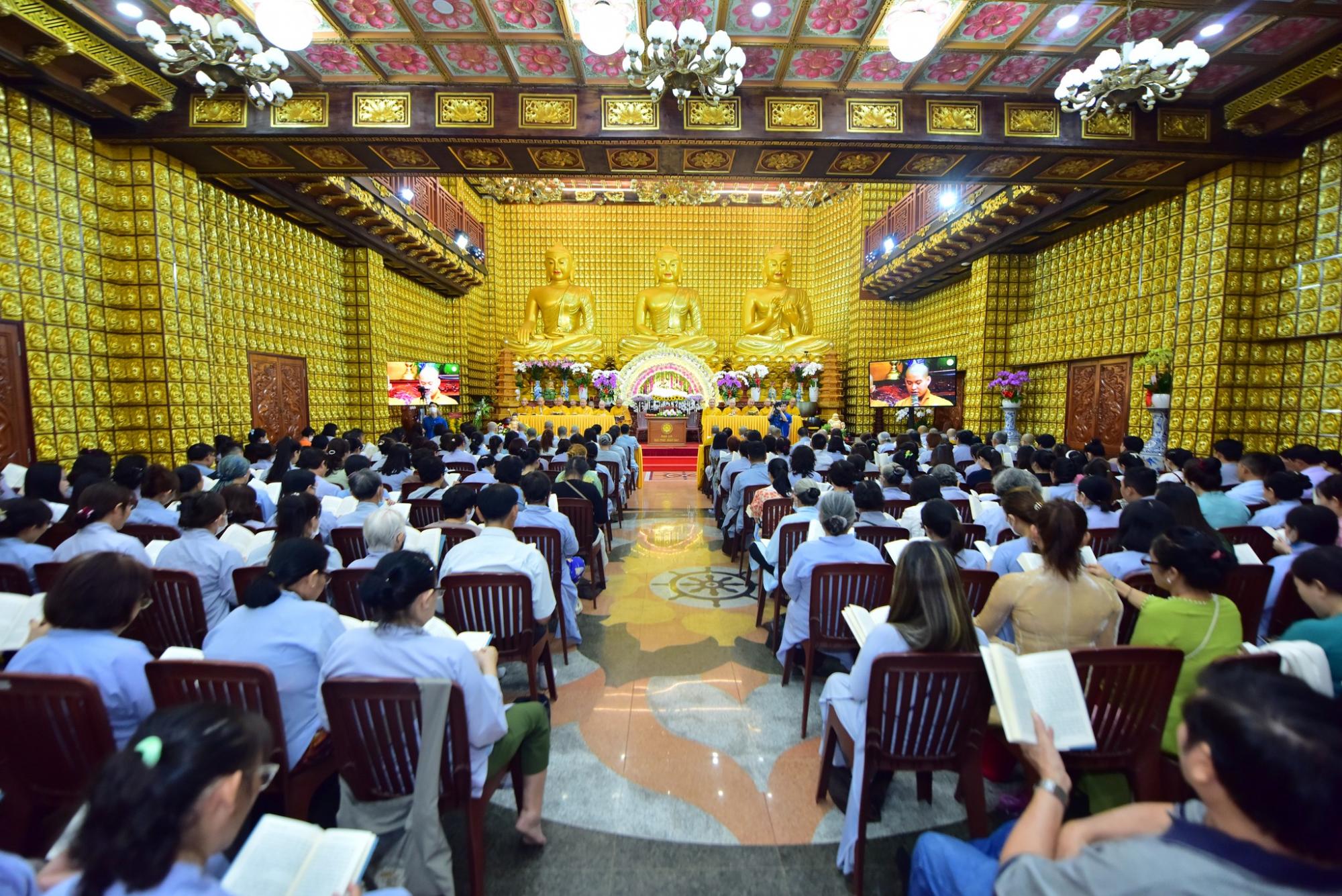 Tưởng niệm ngày Đức Phật nhập Niết bàn và kỷ niệm ngày tiếp nối lần thứ 55 của TT. Thích Nhật Từ
