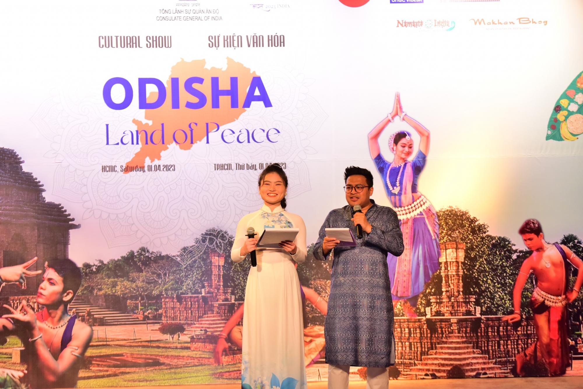 Tham dự sự kiện văn hoá "Odisha land of peace" 
