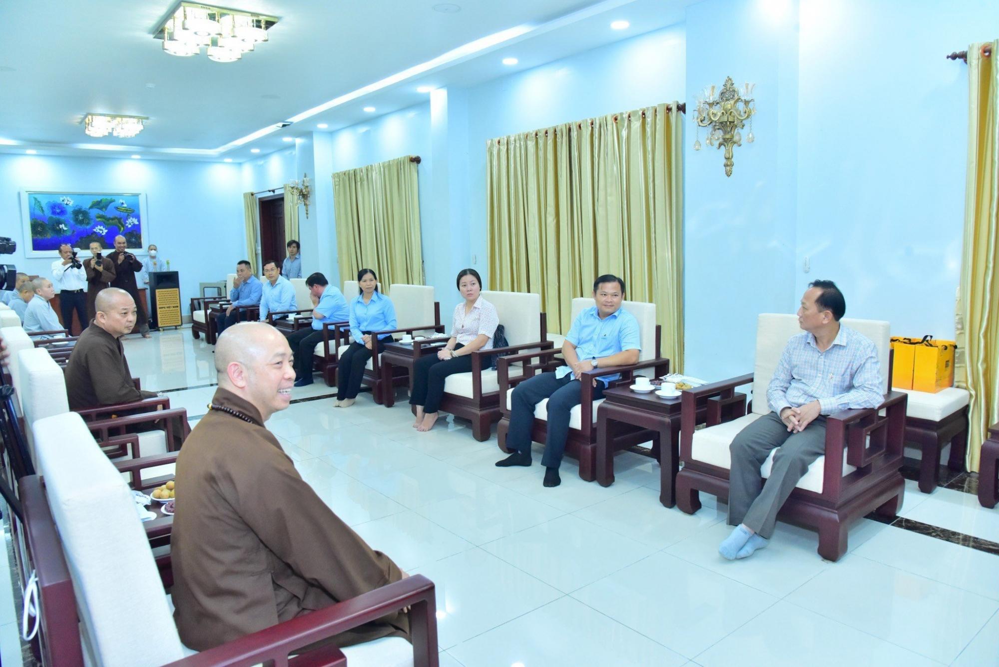 Đoàn MTTQ Việt Nam TP.HCM thăm Học viện PGVN tại TP.HCM 