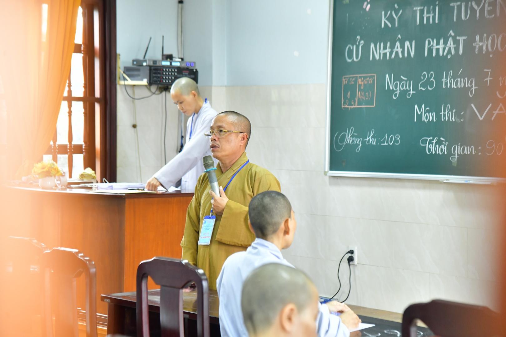 Hình ảnh buổi thi chiều Kỳ thi tuyển sinh tại Học viện Phật giáo Việt Nam TP.HCM