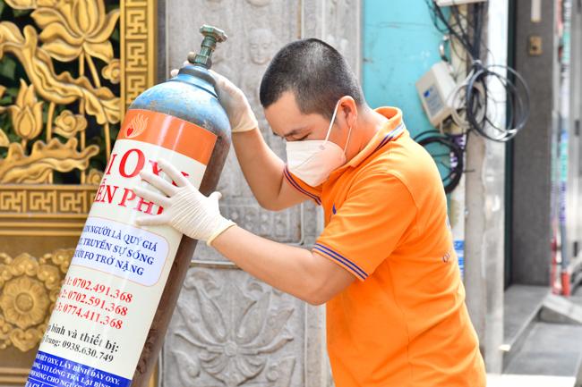 Chương trình “Đổi oxy miễn phí” của chùa Giác Ngộ lại giúp được thêm gần 300 người F0