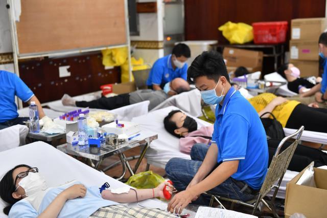 Chùa Giác Ngộ: 350 người tham gia hiến máu nhân đạo (HM39)