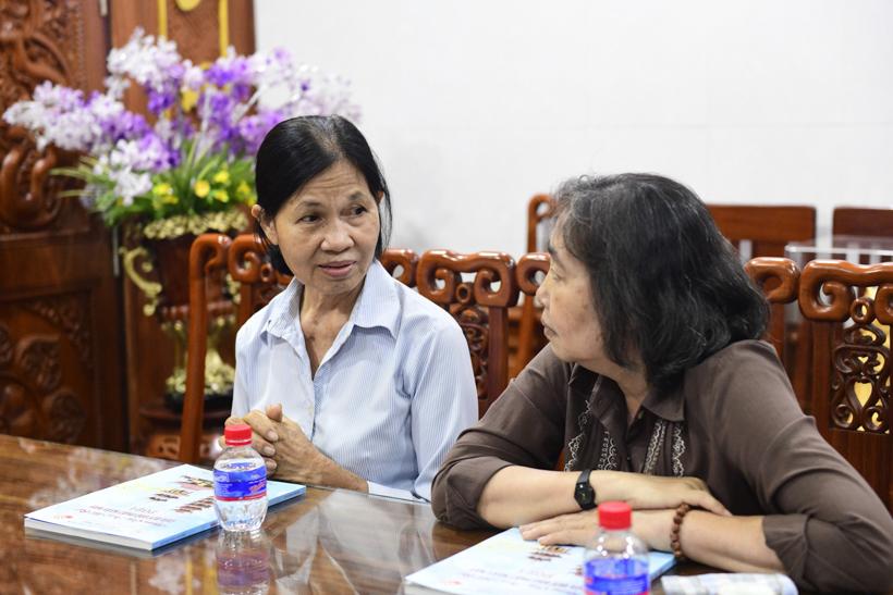Phái đoàn Hội Hữu nghị Việt Nam - Campuchia thăm, chúc Tết chùa Giác Ngộ