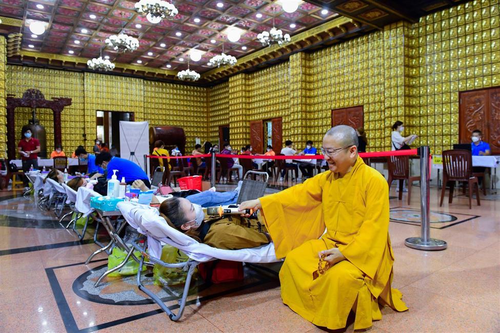 Chùa Giác Ngộ: 723 Phật tử tham gia “sẻ giọt máu đào, trao đời hy vọng” (HM53)