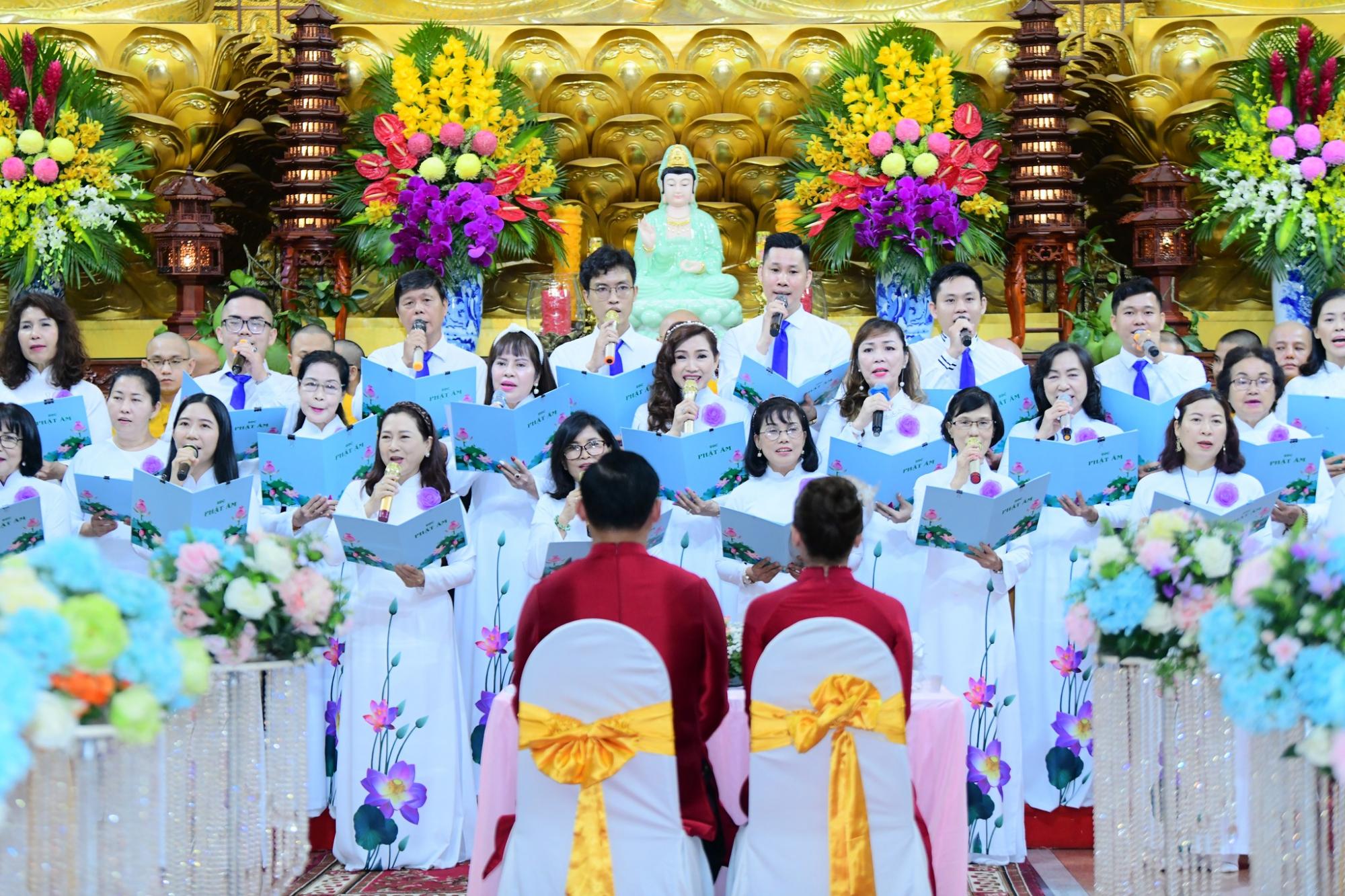 Lễ hằng thuận đặc biệt tại chùa Giác Ngộ: Ngày vui trong ánh đạo vàng       