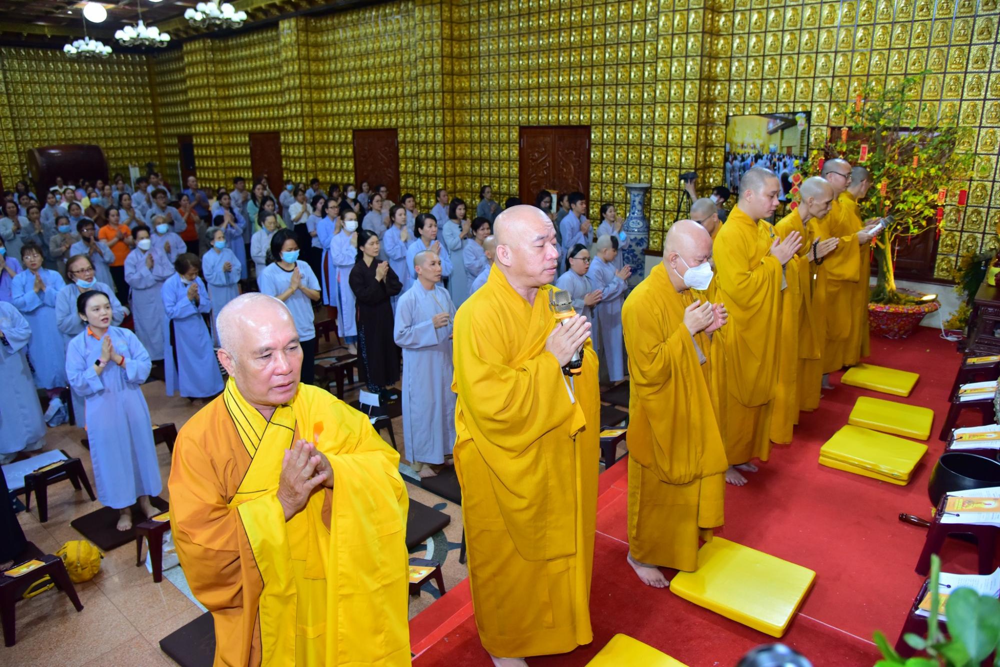 Lễ sám hối rằm tháng giêng tại chùa Giác Ngộ