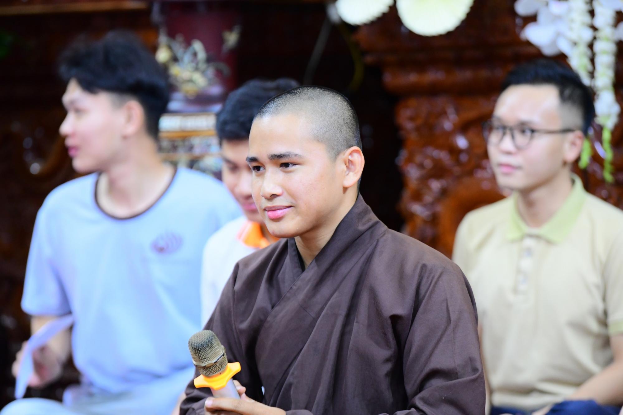 Sôi nổi khóa tu Tuổi trẻ hướng Phật chùa Giác Ngộ