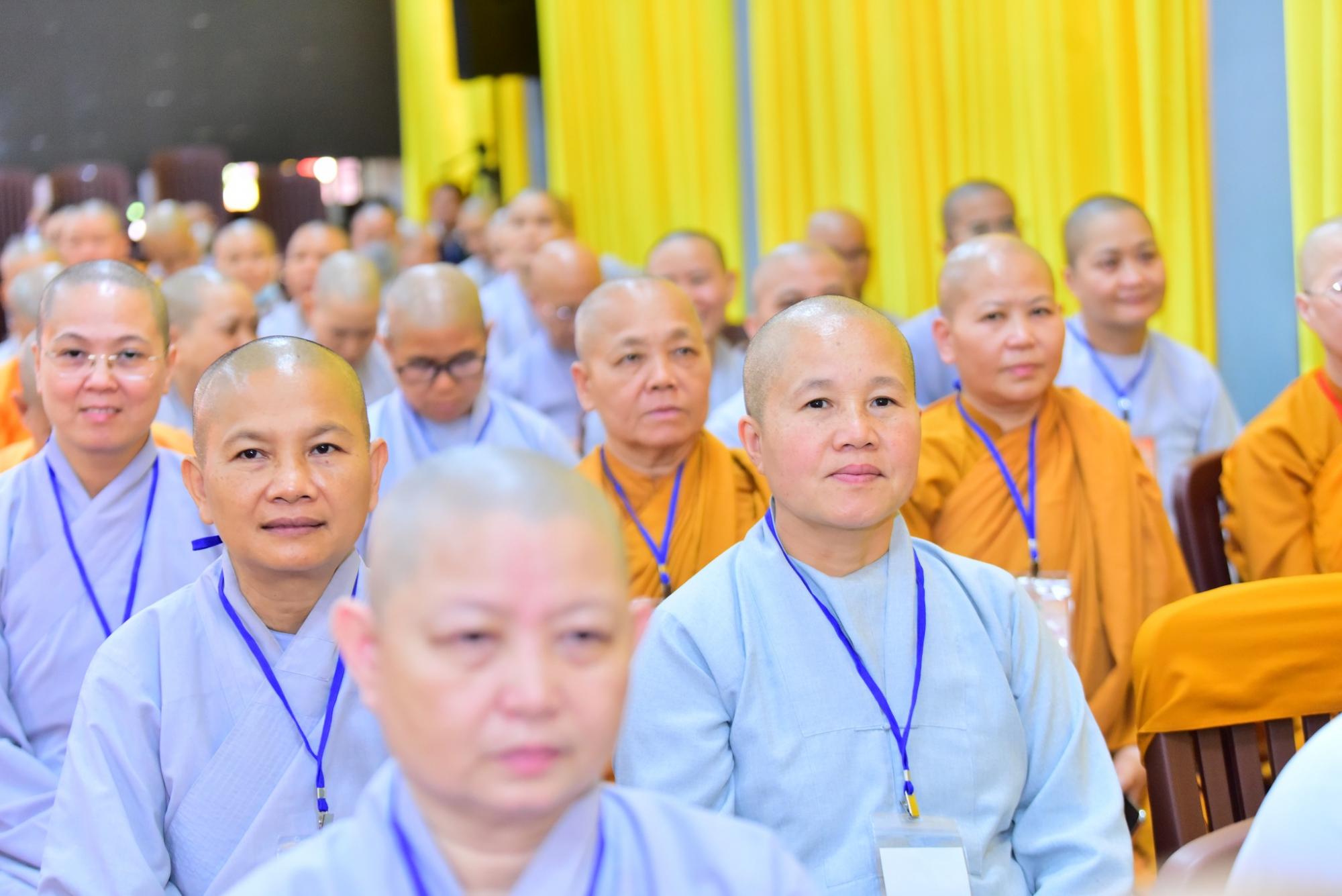 Viện Nghiên cứu Phật học Việt Nam họp phiên đầu tiên