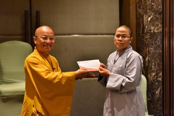 Quỹ Đạo Phật Ngày Nay Cúng dường Học Bổng Tiến Sĩ cho Tăng Ni sinh – kỳ 2 (HBTS_2)