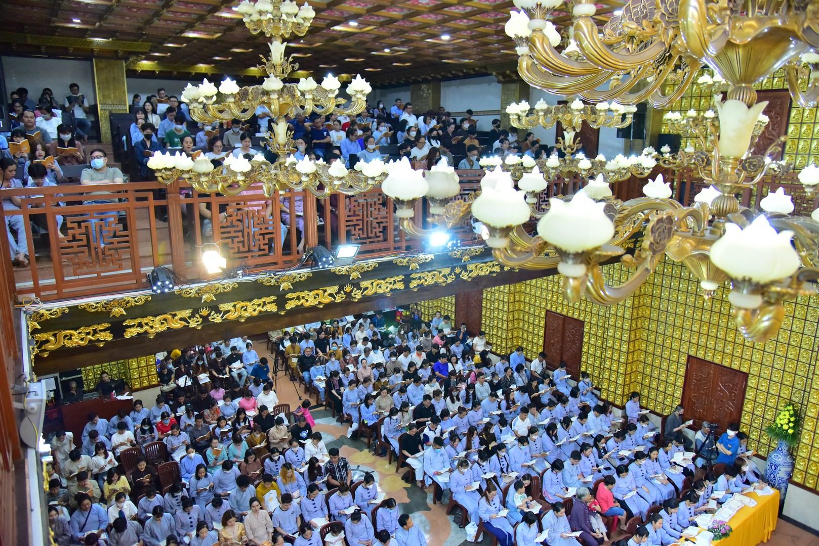 Gần 740 thiện nam tín nữ được quy y Tam bảo tại chùa Giác Ngộ