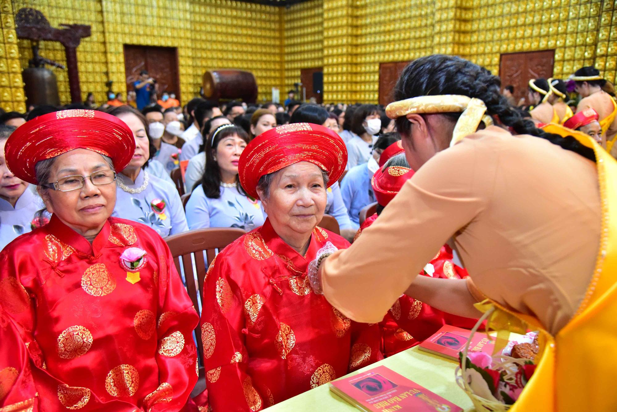 Hơn 2.000 Phật tử tham dự Đại lễ Vu Lan báo hiếu tại Chùa Giác Ngộ