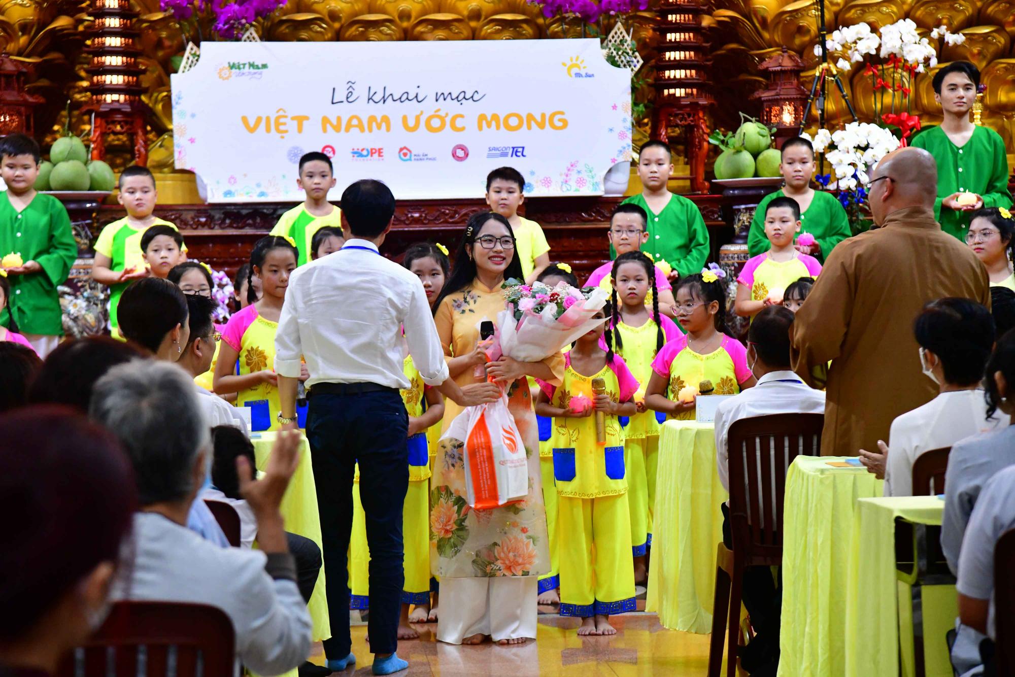 Chùa Giác Ngộ tổ chức lễ khai mạc chương trình "Việt Nam Ước Mong"