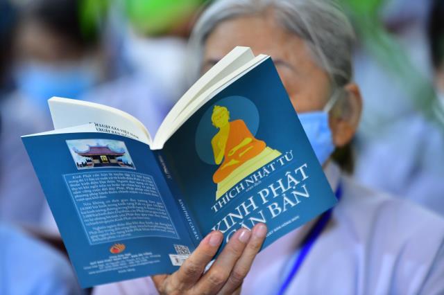 Nương Phật pháp, an vui tu học