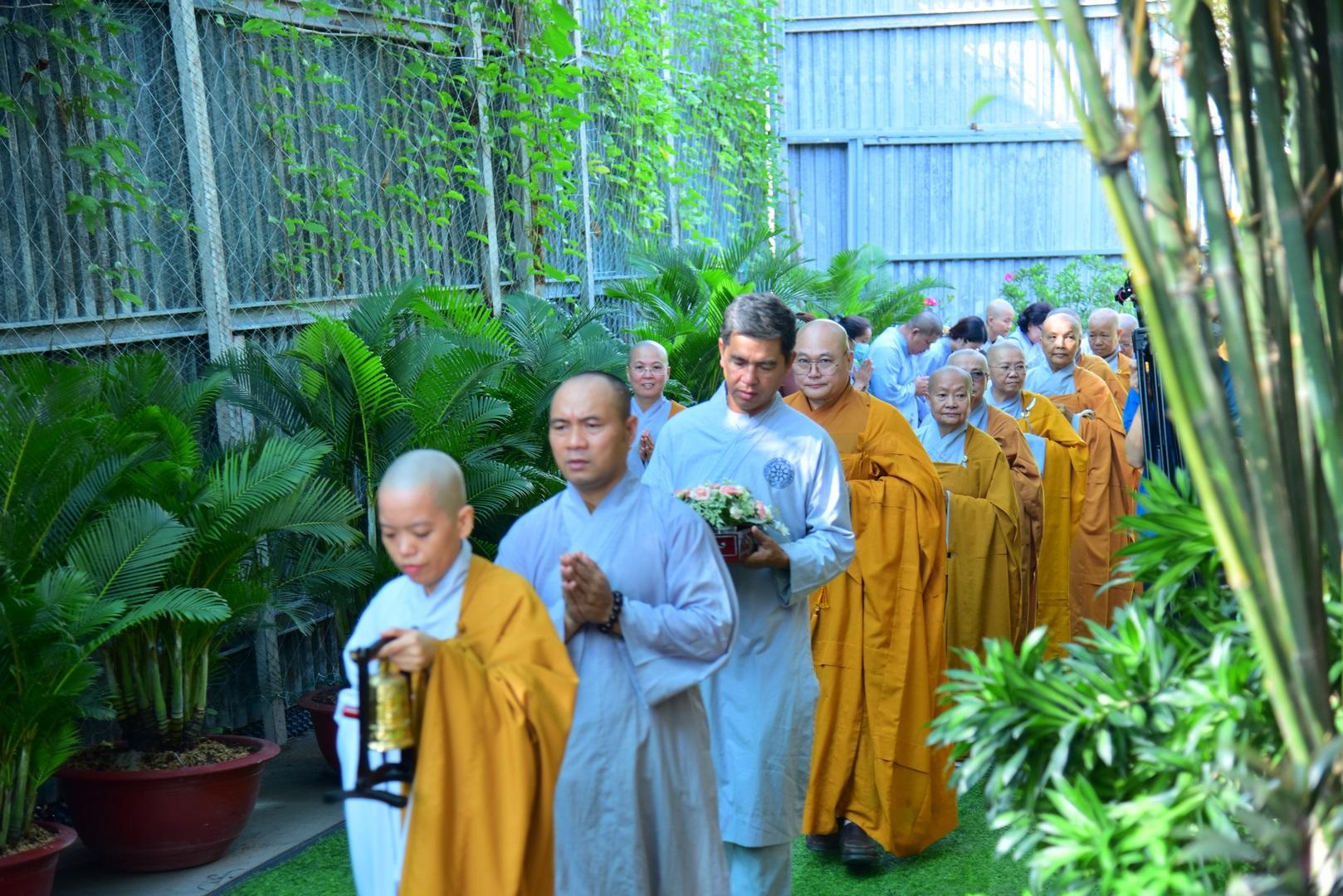 Tu viện Long Hưng (TP.HCM) trang nghiêm tổ chức nhiều hoạt động chào mừng Phật đản lần thứ 2647