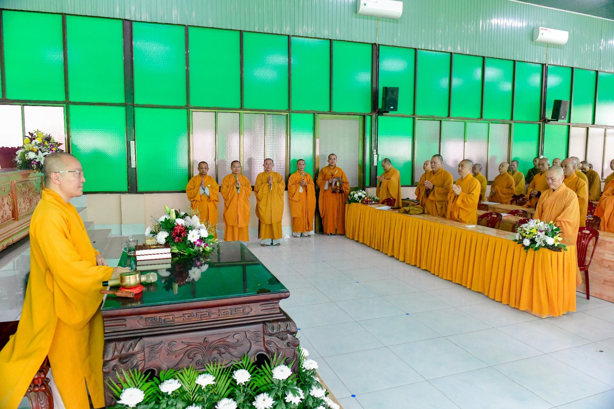 TT. Thích Nhật Từ chia sẻ kinh nghiệm giúp gia tăng dân số Phật tử Việt Nam