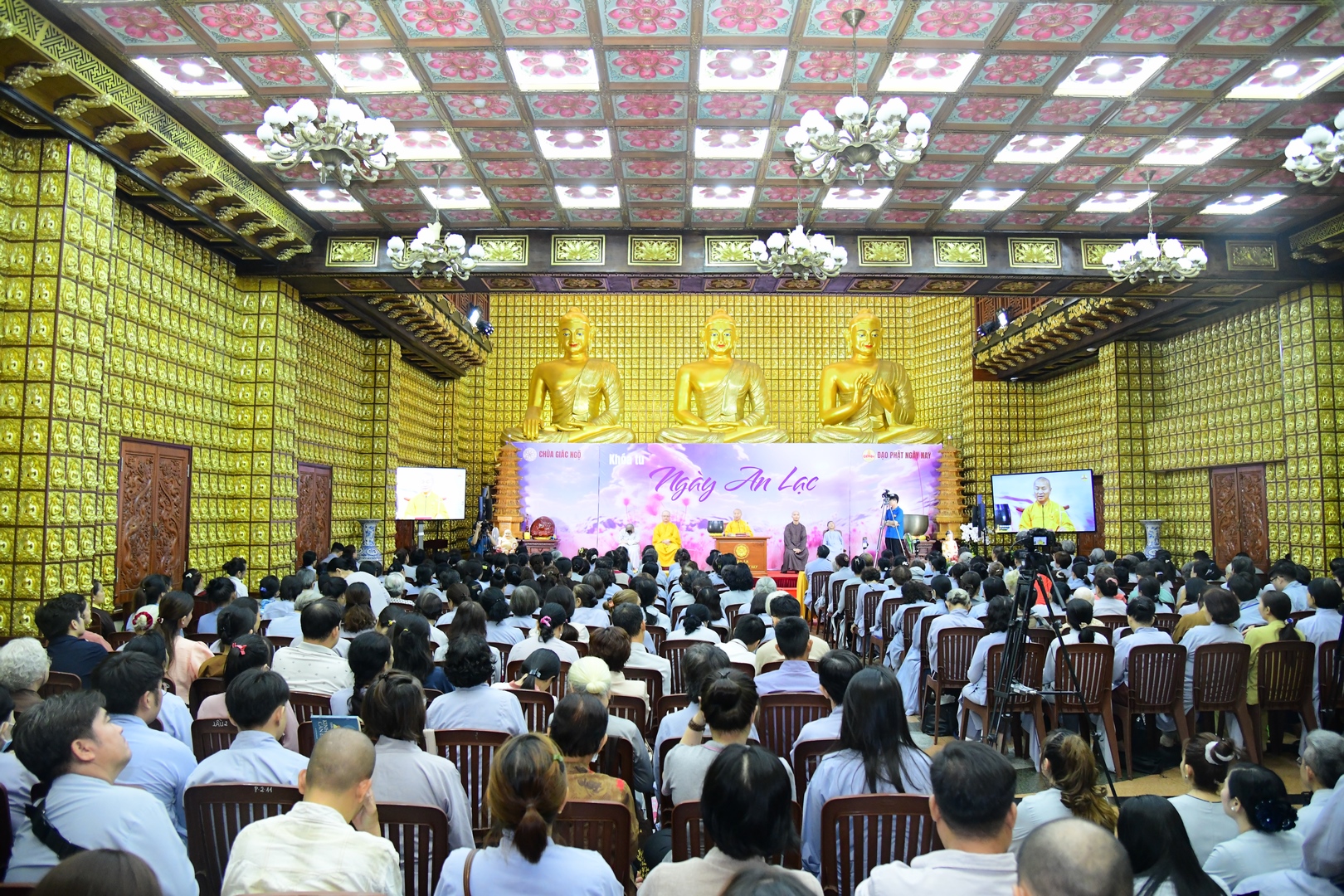 Hình ảnh khóa tu Ngày An Lạc diễn ra vào Chủ Nhật hàng tuần tại chùa Giác Ngộ