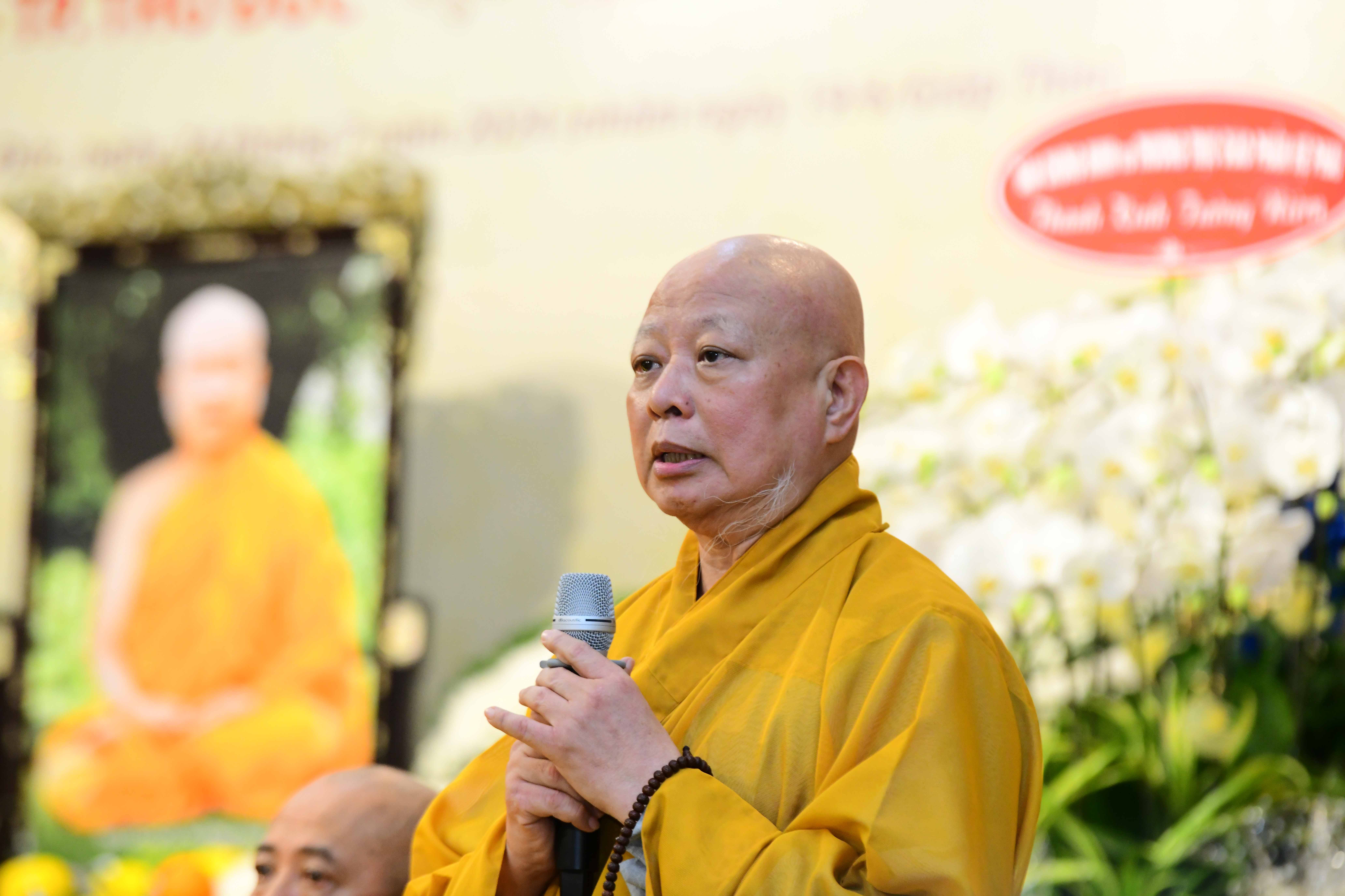 Hòa thượng Thích Lệ Trang, Ủy viên Ban Thường trực Hội đồng Trị sự, Trưởng Ban Nghi lễ Trung ương, Trưởng Ban Trị sự Giáo hội Phật giáo Việt Nam TP.HCM - Ban đạo từ đến buổi lễ